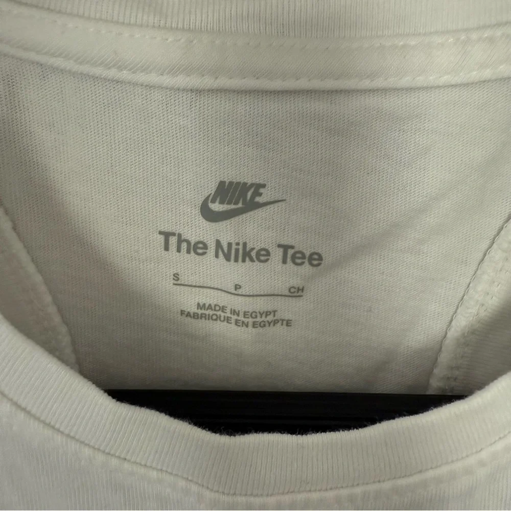 Nike white sports tank top Tee size S
